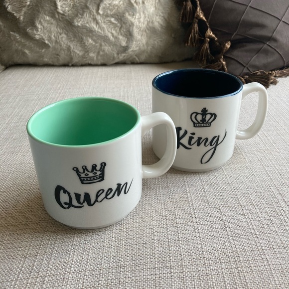 Indigo Other - 👸🏻🤴🏻Queen and King mugs from Indigo